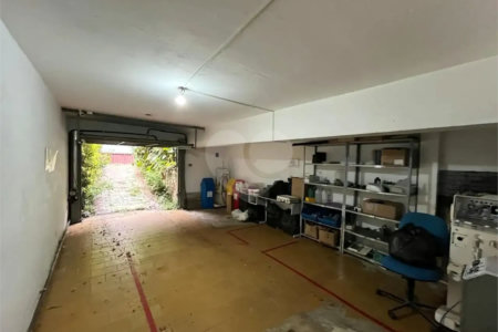 SOBRADO COM 350 M2 ( ABAIXO DO PREÇO DE MERCADO) 3 DORMITÓRIOS 3 SUÍTES SAÚDE