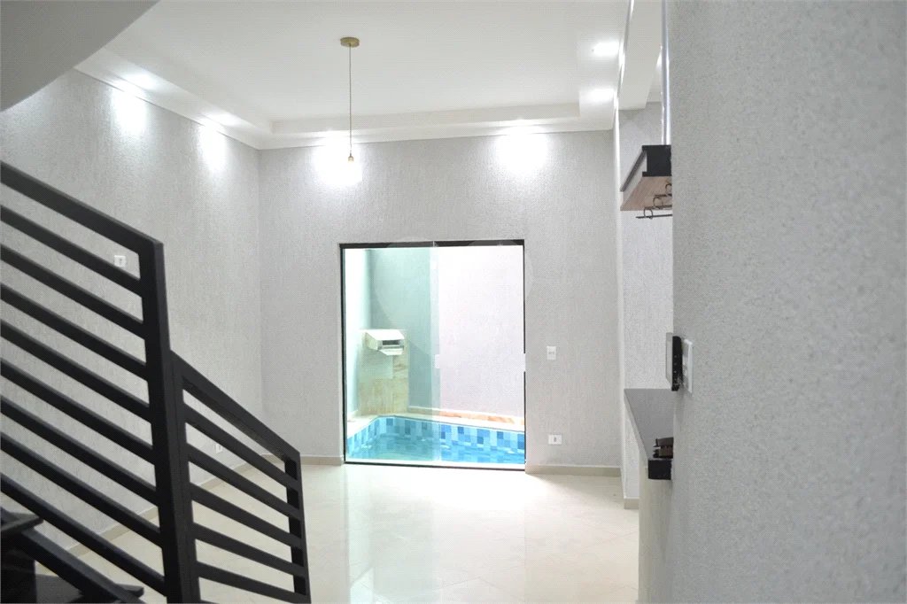 .Casa Alto Padrão à Venda no Jardim Líbano – 3 Suítes | Gourmet | Piscina
