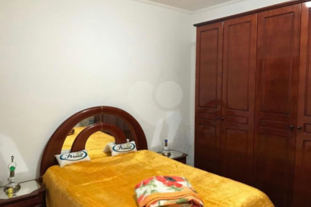 Sobrado à venda com 2 quartos em Parque Vitória, São Paulo, SP
