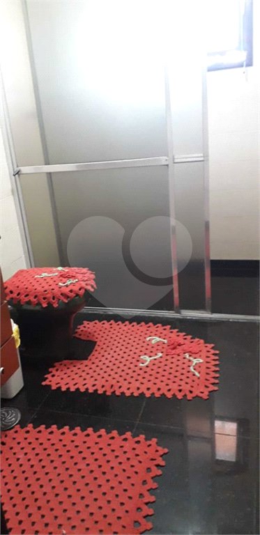 Casa à venda com 4 quartos, sendo 2 suítes, no condomínio Gleba II, Mairiporã - SP