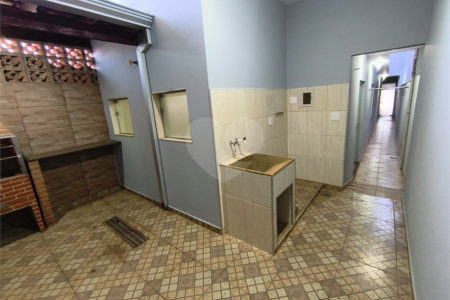 Casa à venda com 7 quartos, sendo 2 suítes,  no Centro, Itapetininga, SP