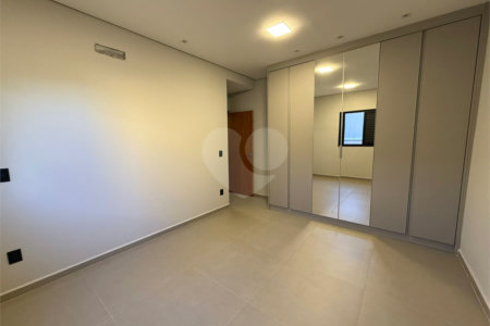 Casa à venda com 3 quartos, sendo 2 suítes, no condomínio San Marco II, Ribeirão Preto - SP