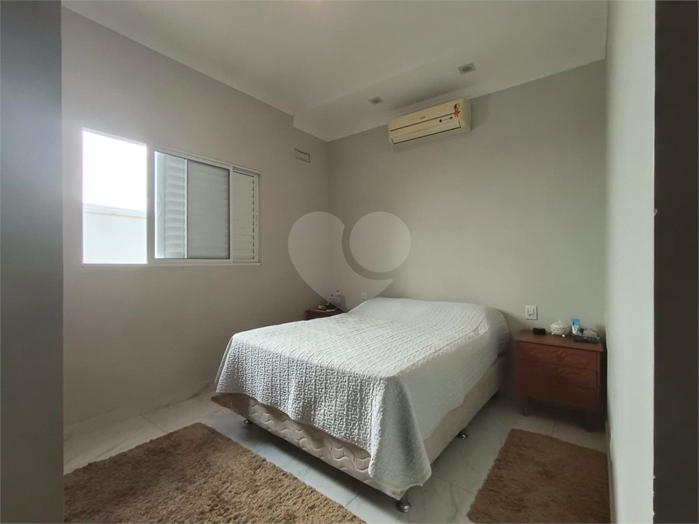 Casa à venda com 3 quartos, sendo 1 suíte,  no condomínio Ipes 2, Tatuí - SP