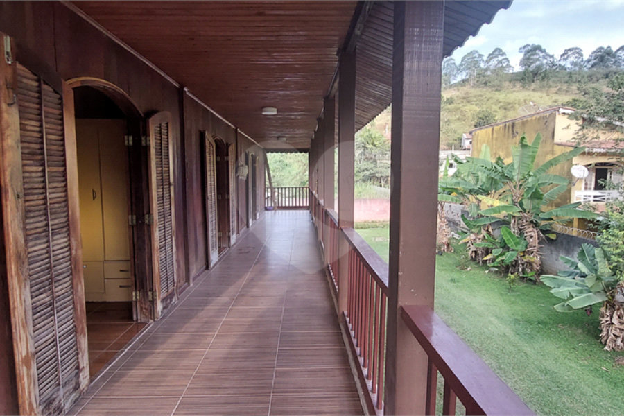 Casa à venda com 4 quartos, sendo 2 suítes, em Rio Acima, Mairiporã, SP