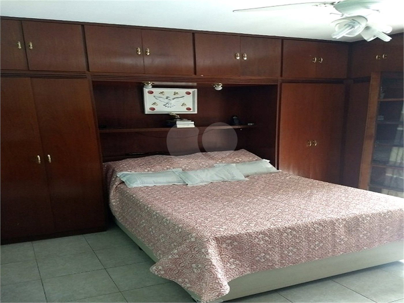 Casa à venda com 3 quartos, sendo 1 suíte, em Vila Galvão, Guarulhos, SP