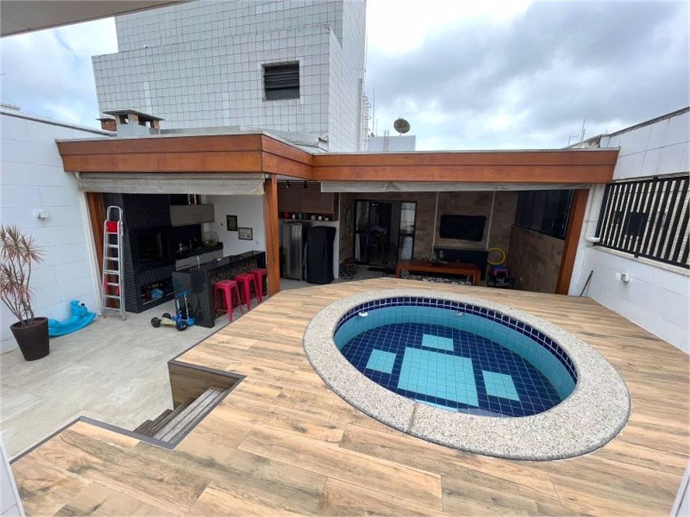 Apartamento Residencial à venda, Jardim Las Palmas, Guarujá - AP0534.