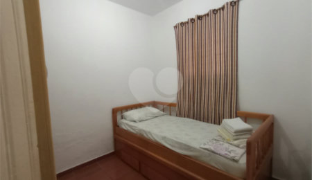 Casa Térrea à venda com 3 quartos, sendo 1 suíte,  em Jardim São Luís, São Paulo, SP