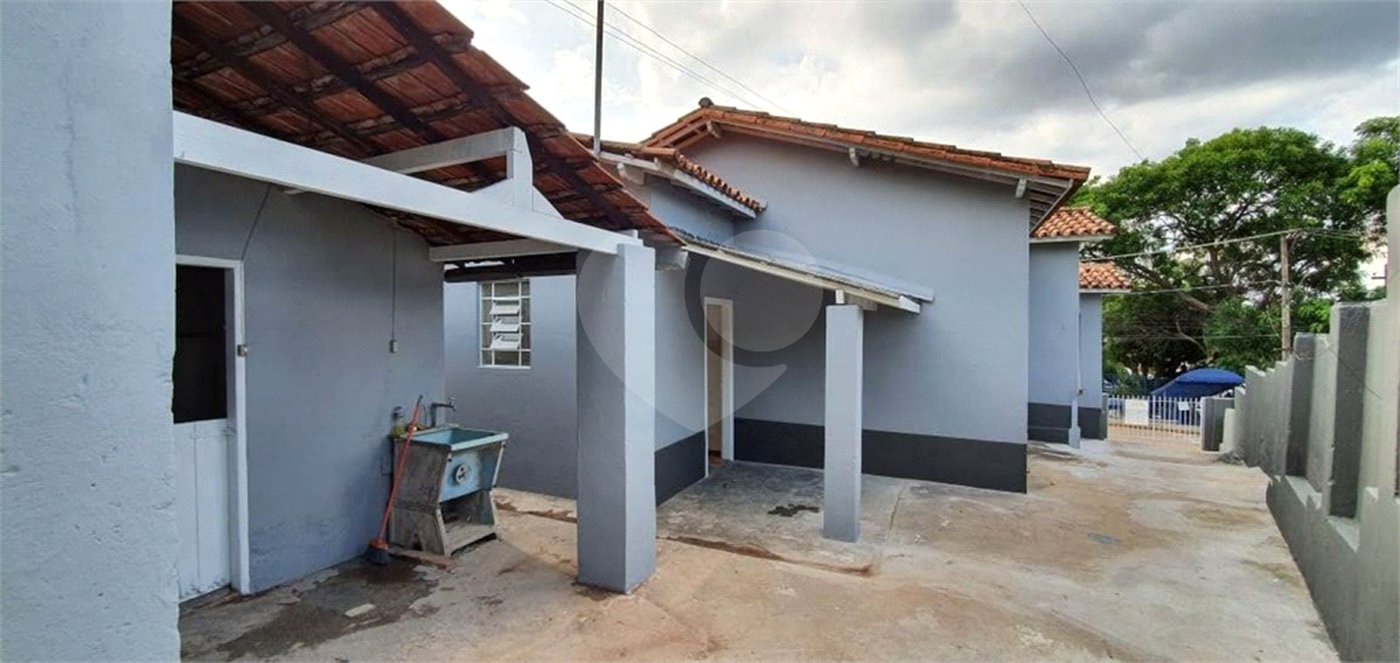 Casa à venda com 2 quartos no Centro, Vinhedo, SP