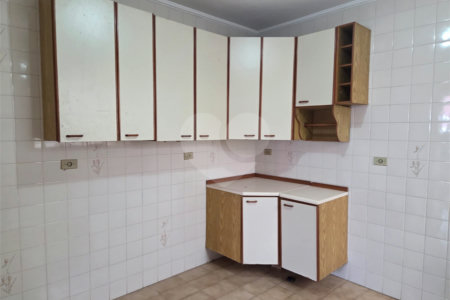 Casa à venda com 3 quartos, sendo 2 suítes, em Vila Helena, Atibaia, SP