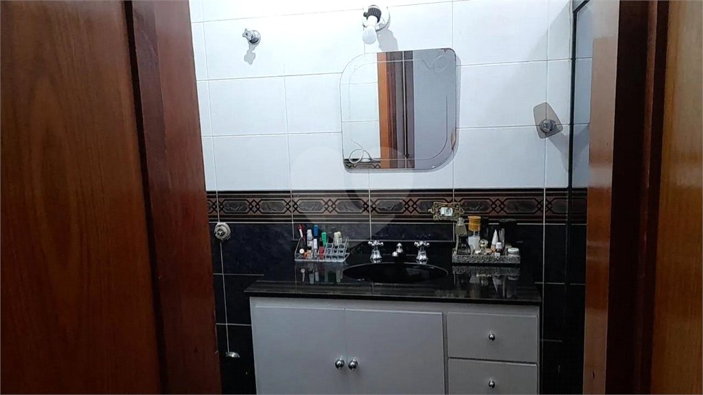 Sobrado à venda com 3 suítes em Itaim Paulista, São Paulo, SP