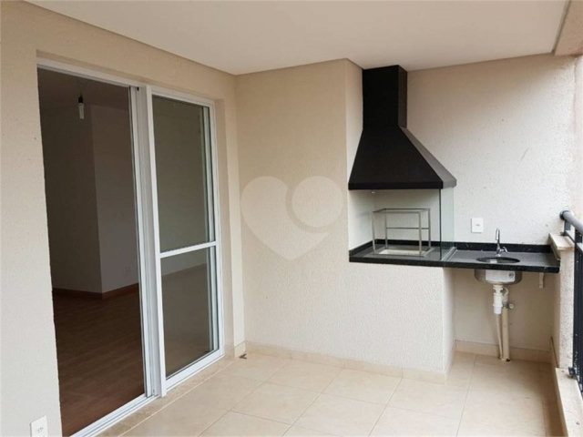 Apartamento à venda com 3 quartos, sendo 1 suíte,  em Vila Guilherme, São Paulo, SP