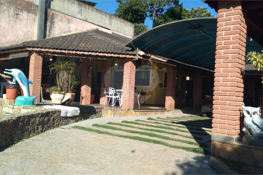 Chácara à venda com 4 suítes em Jundiaizinho (terra Preta), Mairiporã, SP