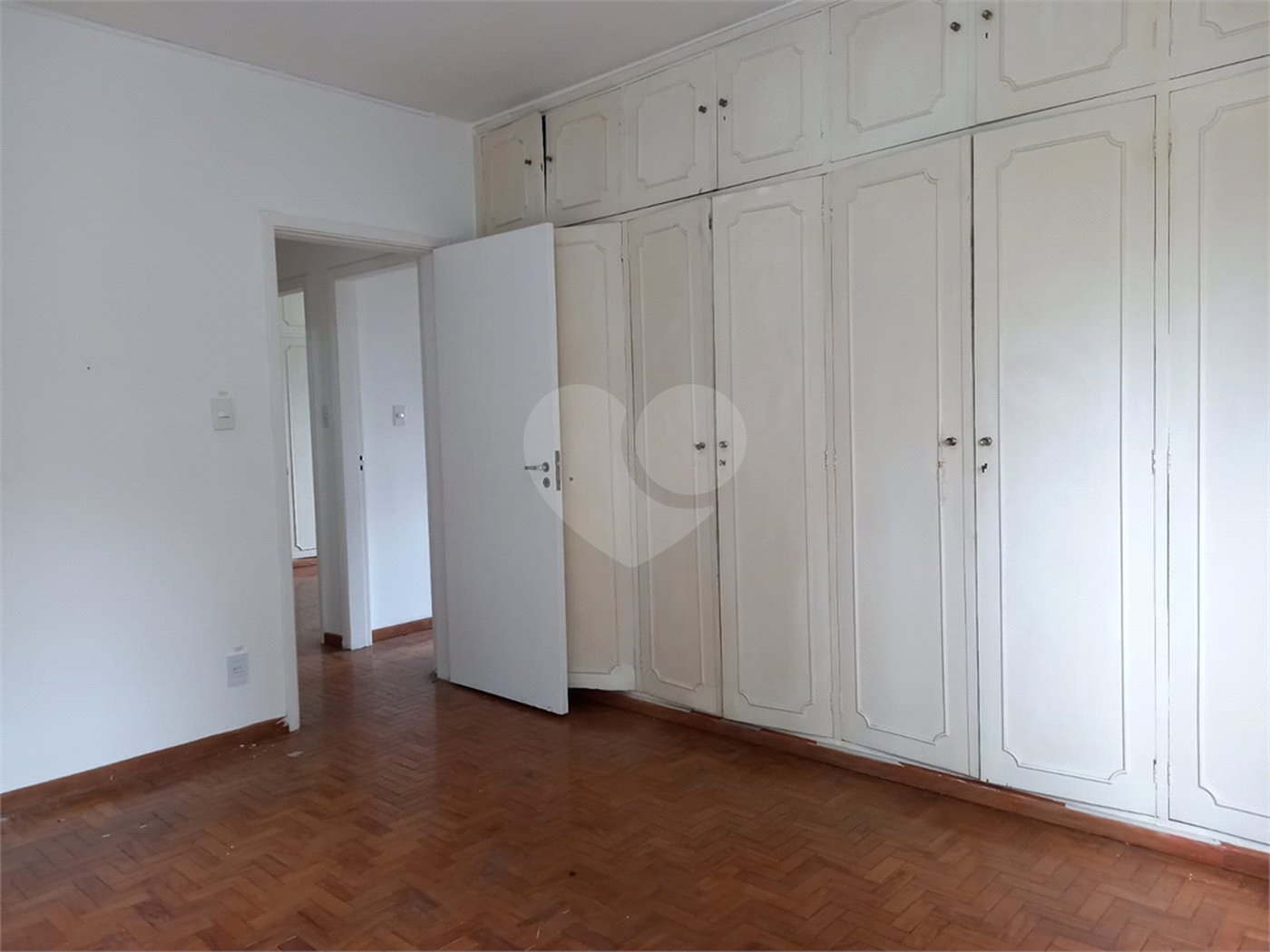 Apartamento à venda com 3 quartos, sendo 1 suíte, em Pinheiros, São Paulo, SP
