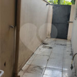 Casa térrea para locação e venda no Condomínio Mont Carlo I