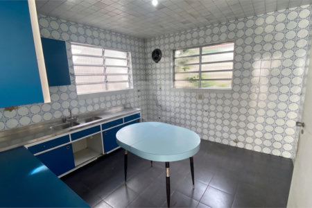 Sobrado à venda ou para alugar com 4 quartos, sendo 1 suíte,  em Parque Colonial, São Paulo, SP