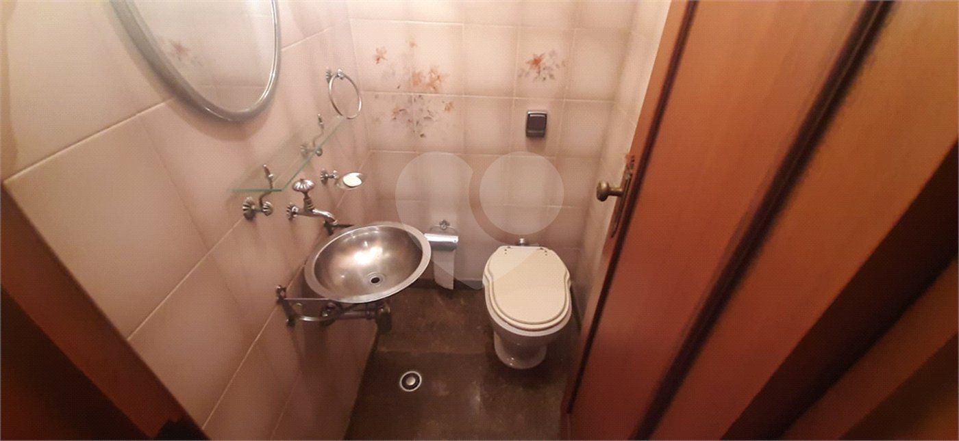 Sobrado à venda com 4 quartos, sendo 2 suítes, em Jardim França, São Paulo, SP