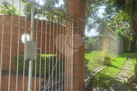 Casa à venda com 4 quartos, sendo 3 suítes, em Jardim Itaperi, Atibaia, SP