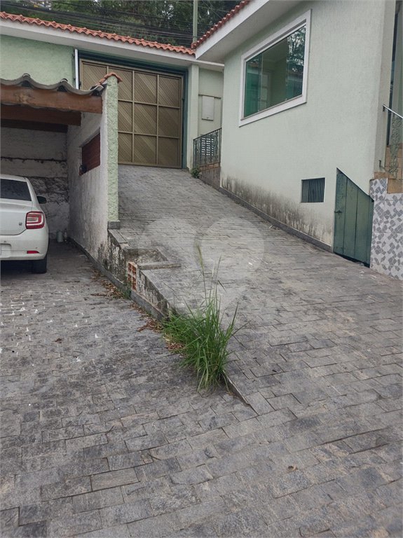 Casa à venda com 3 quartos em Horto, São Paulo, SP