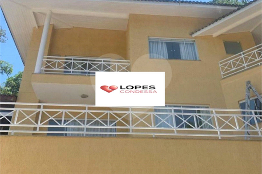 Casa à venda com 3 suítes no condomínio Alpes da Cantareira, Mairiporã - SP