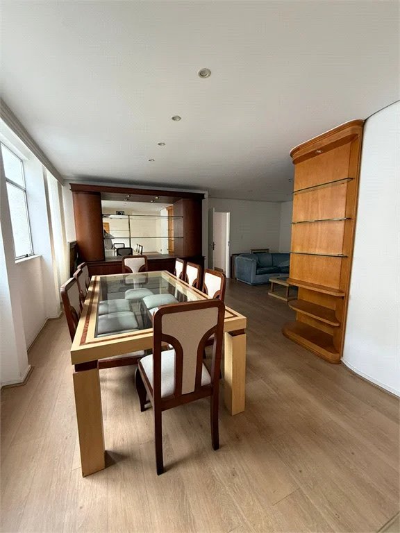 Triplex à venda ou para alugar com 3 suítes em Vila Suzana, São Paulo, SP