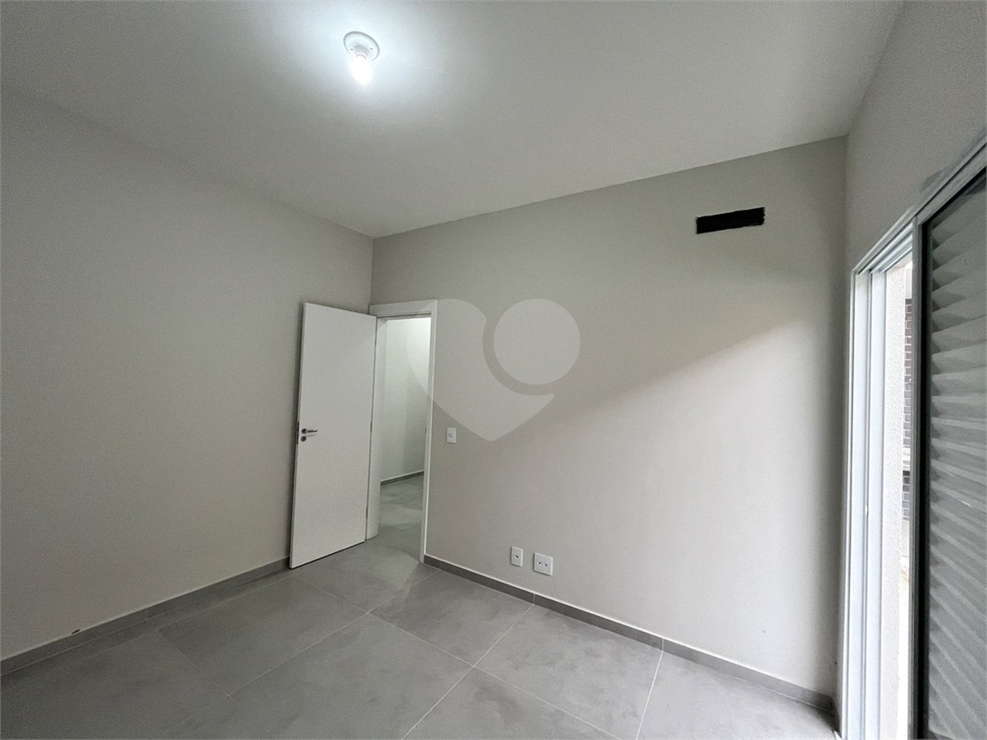 Casa à venda com 3 quartos, sendo 1 suíte,  no condomínio Reserva Ipanema I, Sorocaba - SP