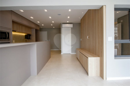 Apartamento à venda com 3 quartos, sendo 2 suítes, em Brooklin, São Paulo, SP