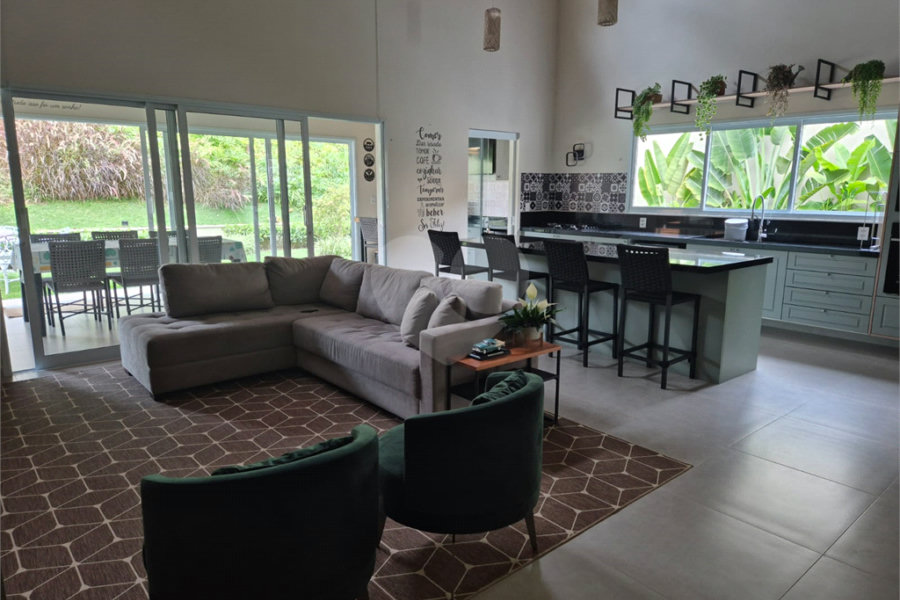 Casa à venda com 3 suítes no condomínio Alpes da Cantareira, Mairiporã - SP
