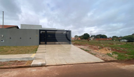 Casa à venda com 3 suítes em Jardim Estoril, Ponta Porã, MS
