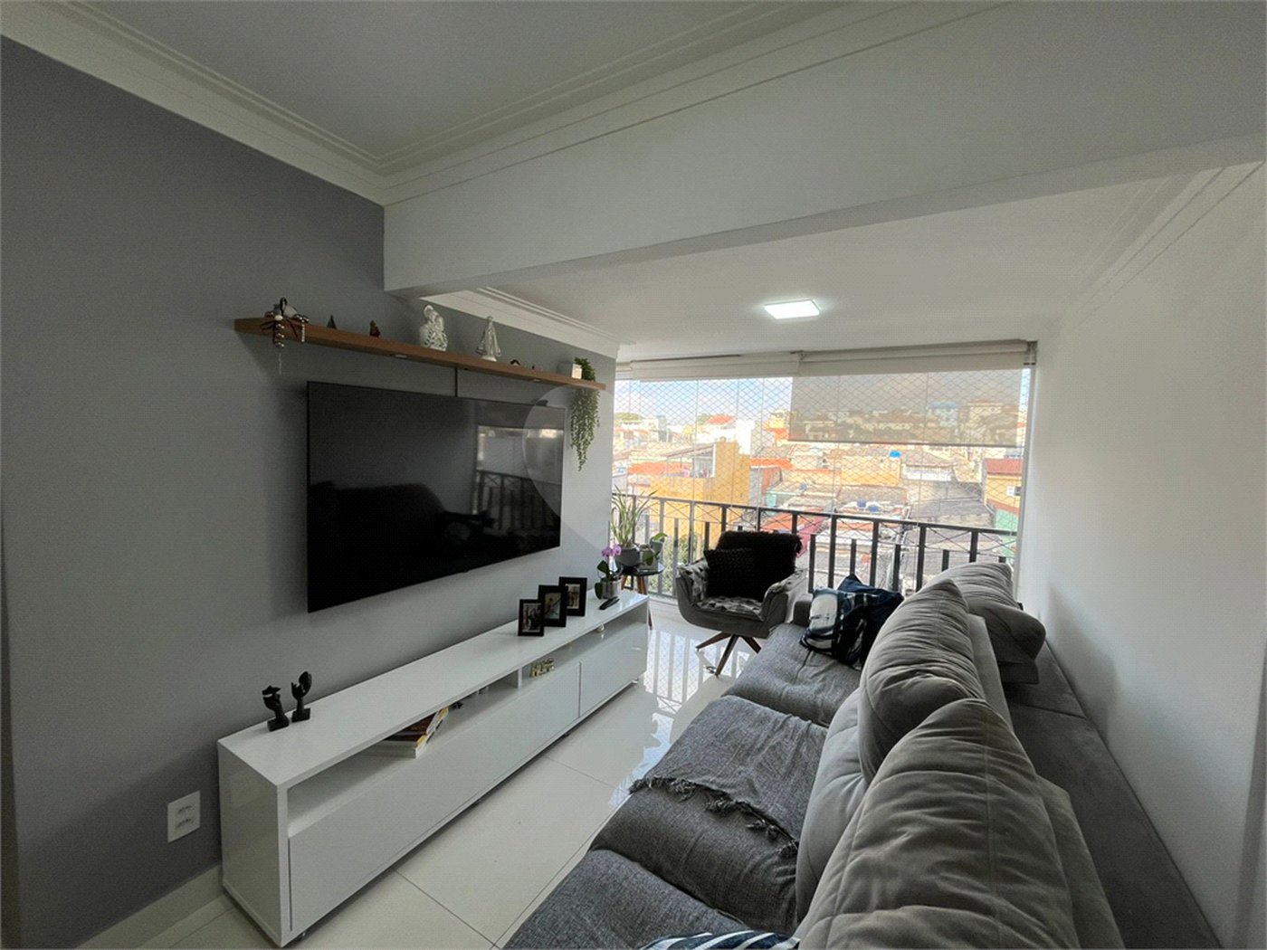 Apartamento à venda com 3 quartos, sendo 1 suíte, em Vila Gustavo, São Paulo, SP
