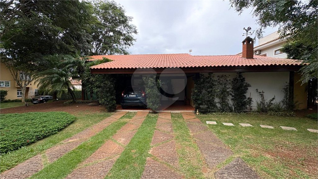 Casa à venda com 4 quartos, sendo 2 suítes,  no condomínio Vivendas do Lago, Sorocaba - SP