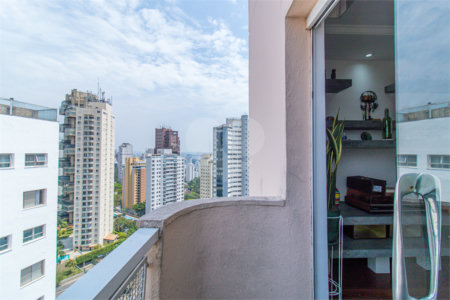 Cobertura à venda com 2 quartos, sendo 1 suíte, em Vila Andrade, São Paulo, SP