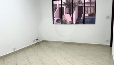 Casa para alugar com 2 quartos, sendo 1 suíte,  no condomínio Terra Nostra III, São Paulo - SP