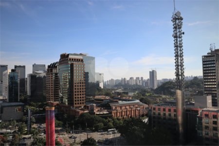 Apartamento à venda com 1 suíte em Vila Gertrudes, São Paulo, SP