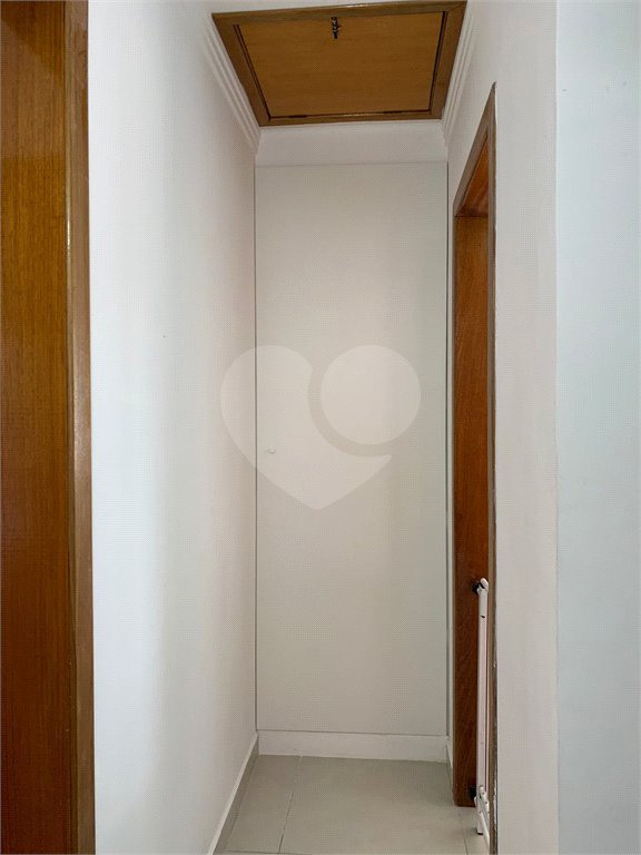 Casa à venda com 3 quartos, sendo 1 suíte, no condomínio Parque Vitória, São Paulo - SP
