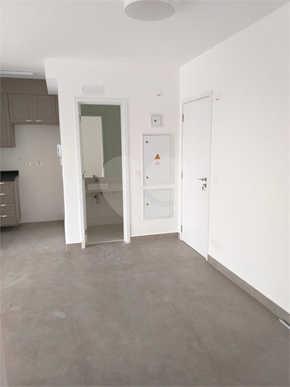 Apartamento à venda com 2 suítes em Lapa, São Paulo, SP