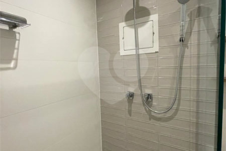 Apartamento à venda com 1 quarto em Jardim das Acácias, São Paulo, SP