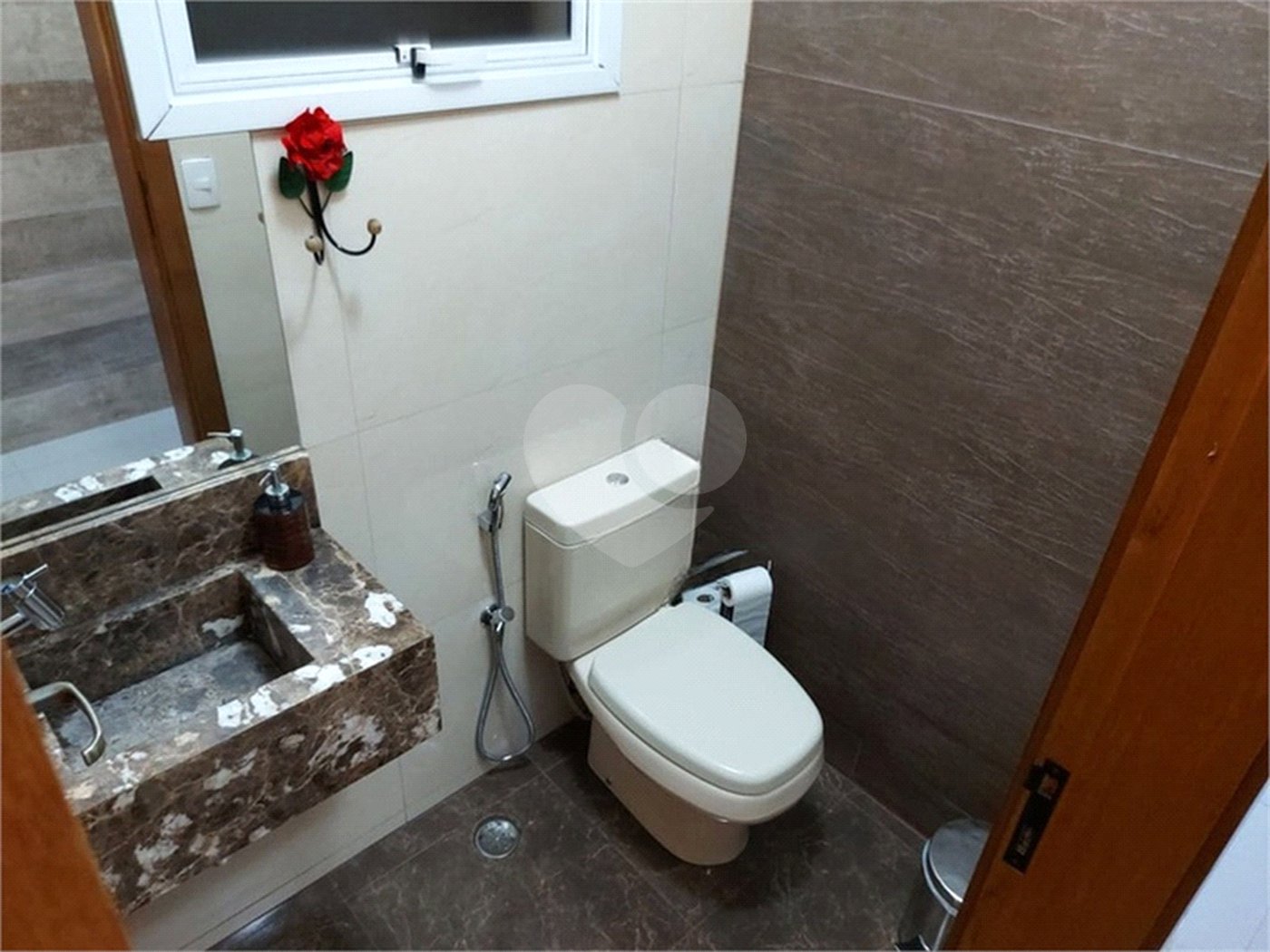 Sobrado à venda com 3 quartos, sendo 1 suíte, em Vila Laís, São Paulo, SP