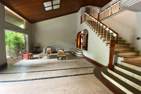 Casa à venda ou para alugar com 5 quartos, sendo 3 suítes, em Fazenda Morumbi, São Paulo, SP