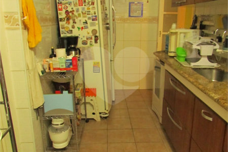 Casa de Vila à venda com 4 quartos, sendo 1 suíte, em Chácara Monte Alegre, São Paulo, SP