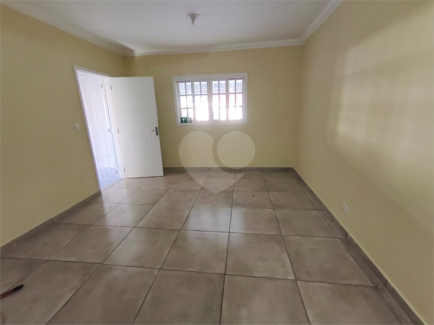 Sobrado à venda com 3 quartos, sendo 1 suíte, em Vila Nivi, São Paulo, SP