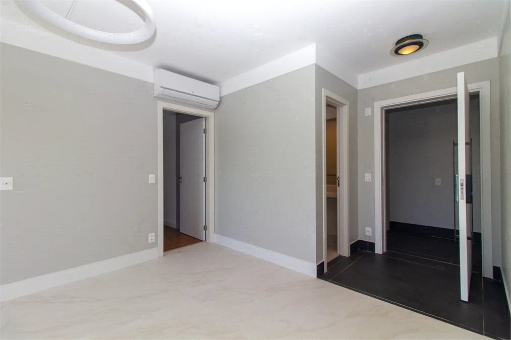 Apartamento à venda ou para alugar com 3 suítes em Jardim Morumbi, São Paulo, SP