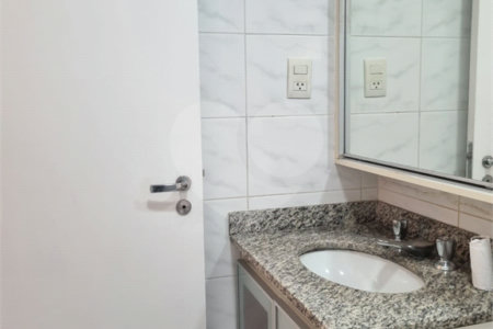 Loja à venda com 3 quartos, sendo 1 suíte,  em Vila Mariana, São Paulo, SP