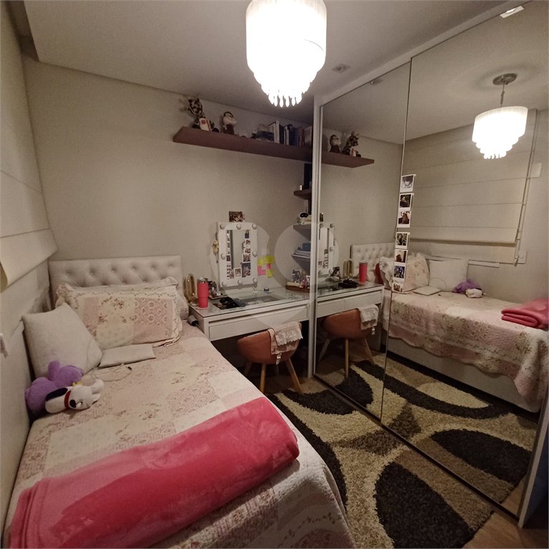 Apartamento à venda com 4 quartos, sendo 2 suítes,  em Jardim Flor da Montanha, Guarulhos, SP