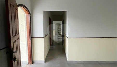 Casa Térrea para alugar com 3 quartos, sendo 2 suítes,  em Jardim Ipê, Atibaia, SP