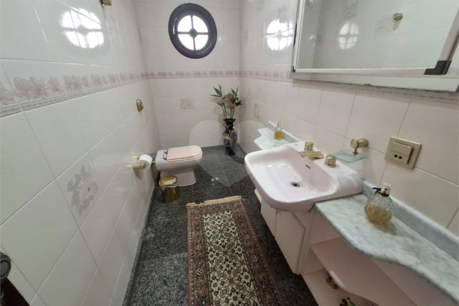 Sobrado à venda ou para alugar com 4 suítes em Vila Albertina, São Paulo, SP