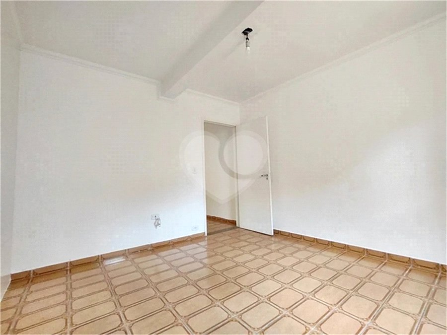 Casa Térrea à venda com 2 quartos em Vila Nivi, São Paulo, SP