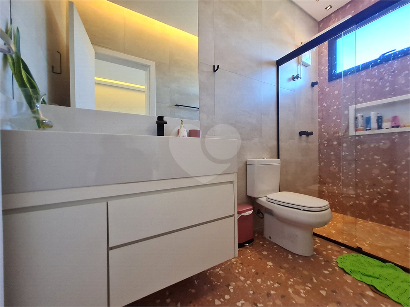 Casa à venda com 3 quartos, sendo 2 suítes, no condomínio Horizontes de Sorocaba, Sorocaba - SP