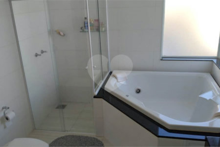 Casa à venda com 3 suítes no condomínio Damha III, São Carlos - SP
