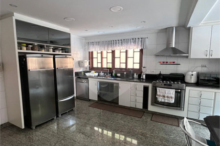 Casa à venda com 4 suítes em City América, São Paulo, SP