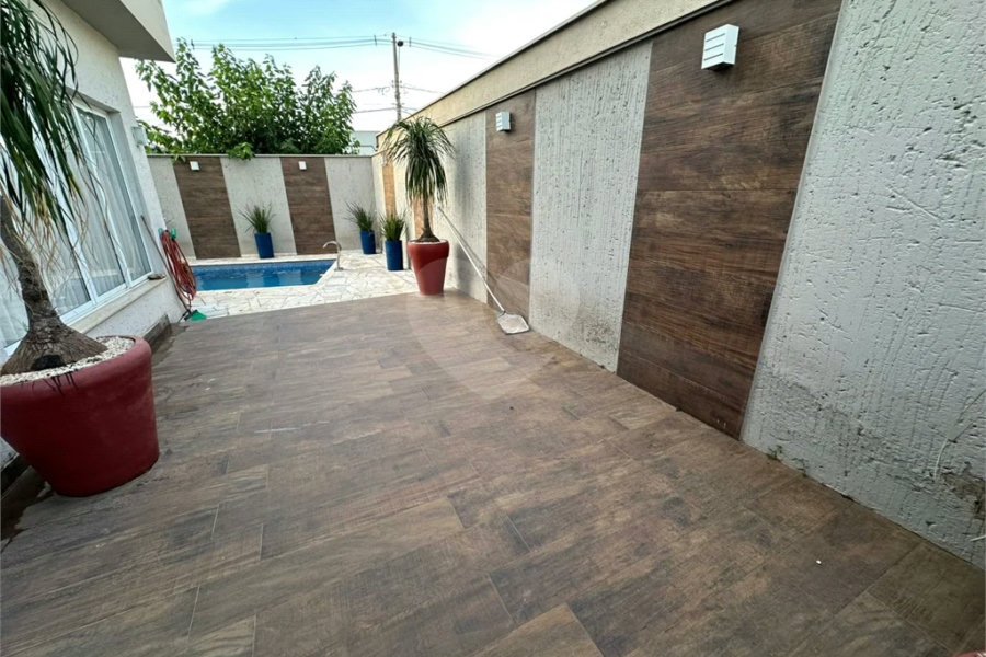 Casa para Venda e Locação em Condomínio Fechado no Bairro Campestre em Piracicaba - SP.